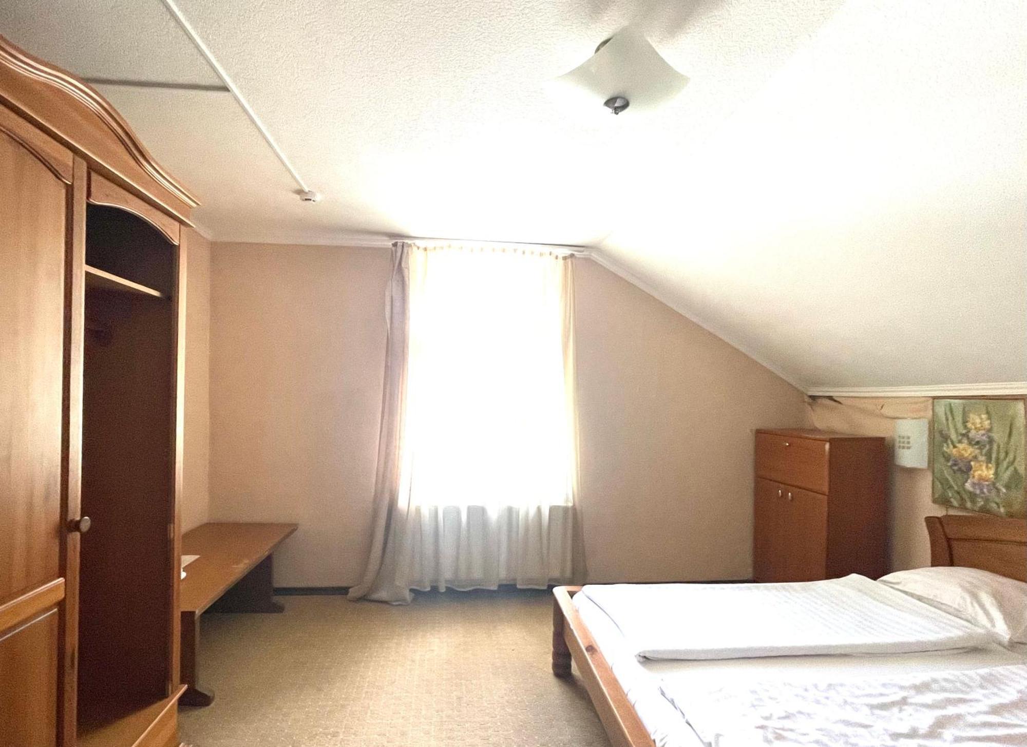 阳光公寓旅馆 Jūrkalne 外观 照片