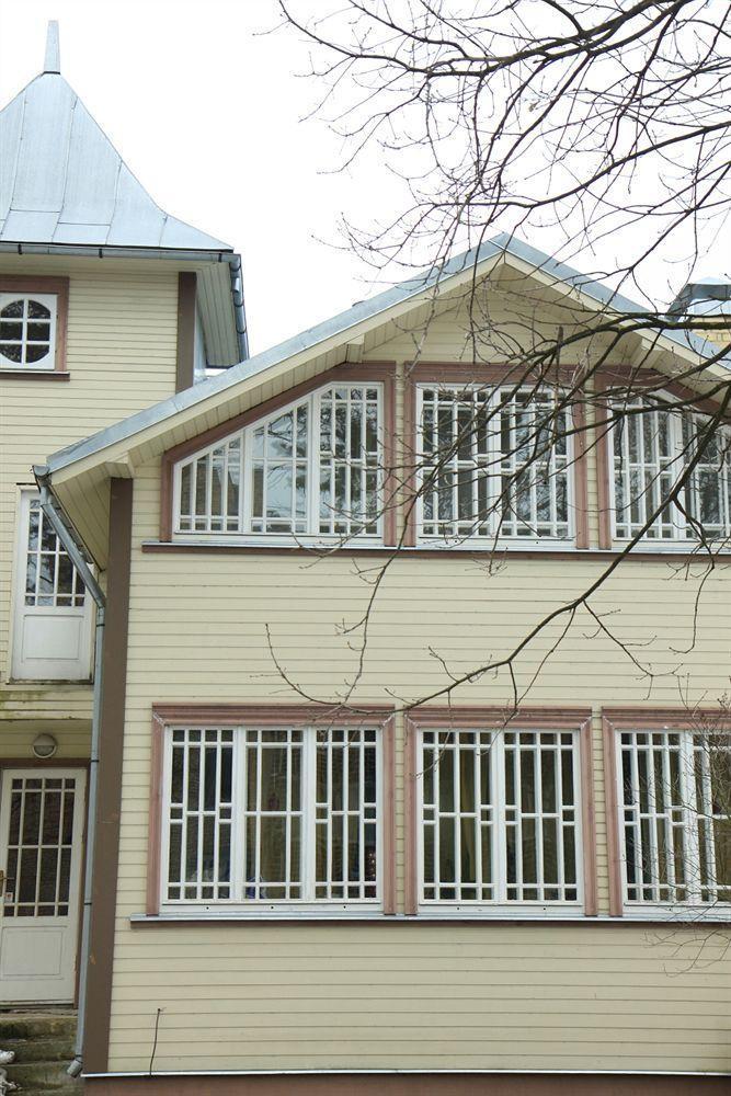 阳光公寓旅馆 Jūrkalne 外观 照片